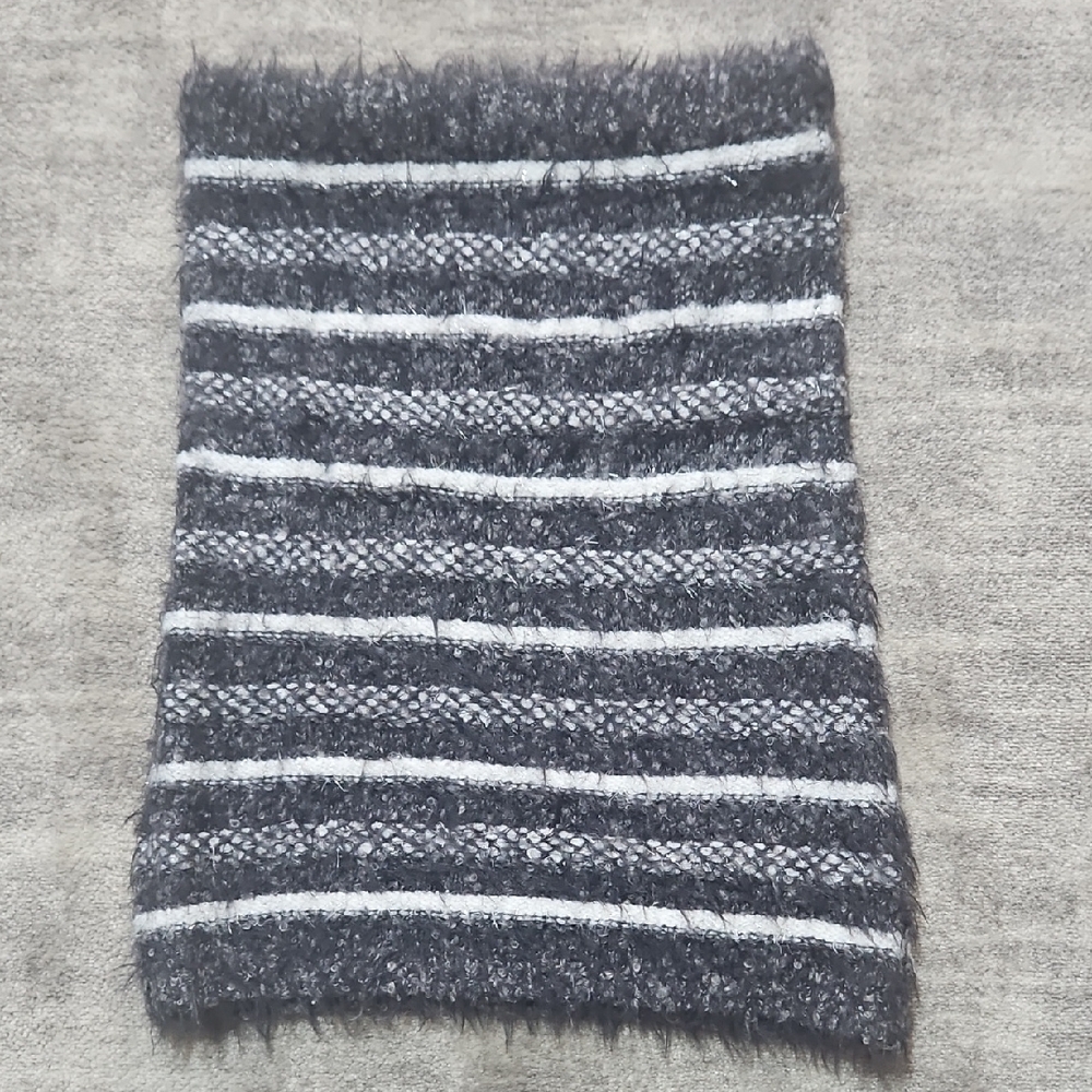 Zara Black and Gray Textured Knit Accessory